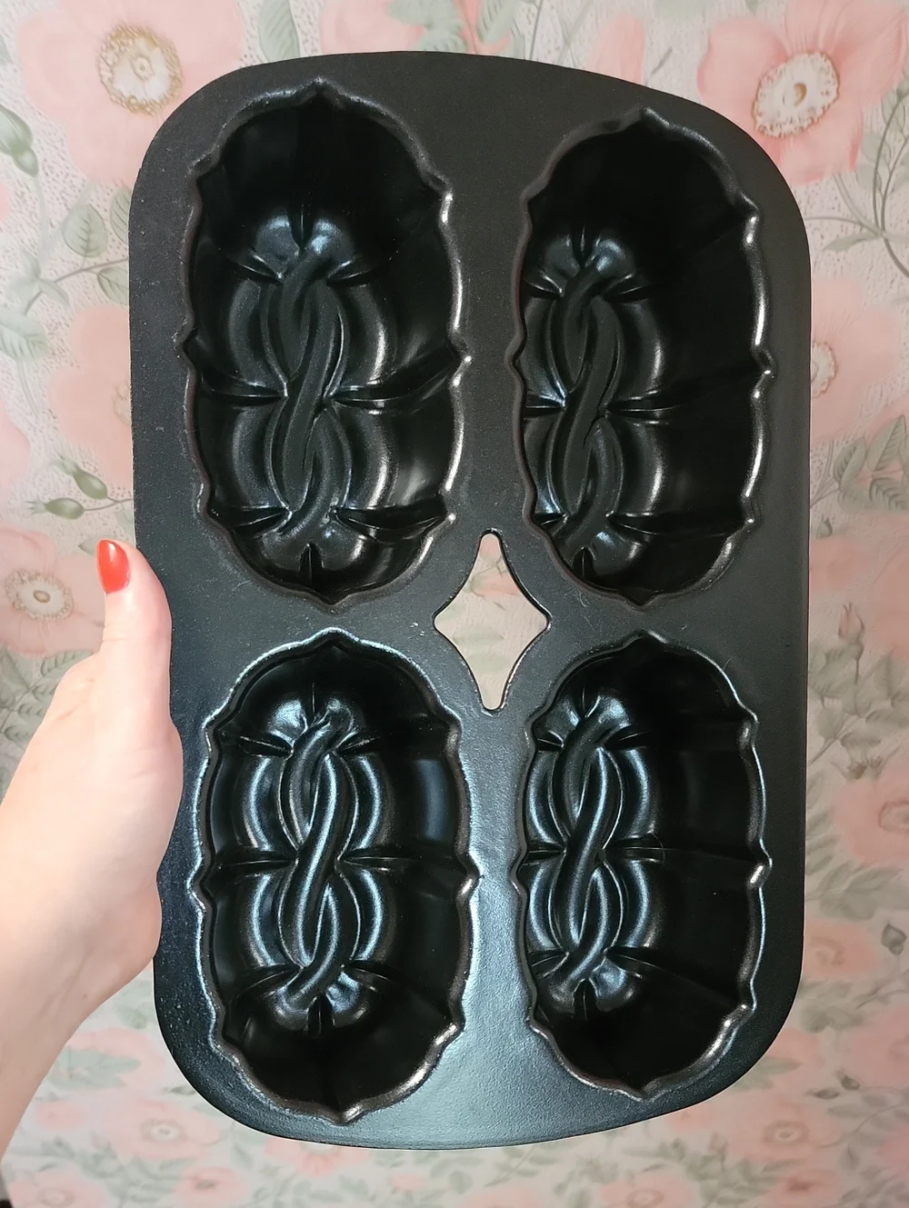 Vintage Nordic Ware Celtic Braided Knot Mini Loaf Pan